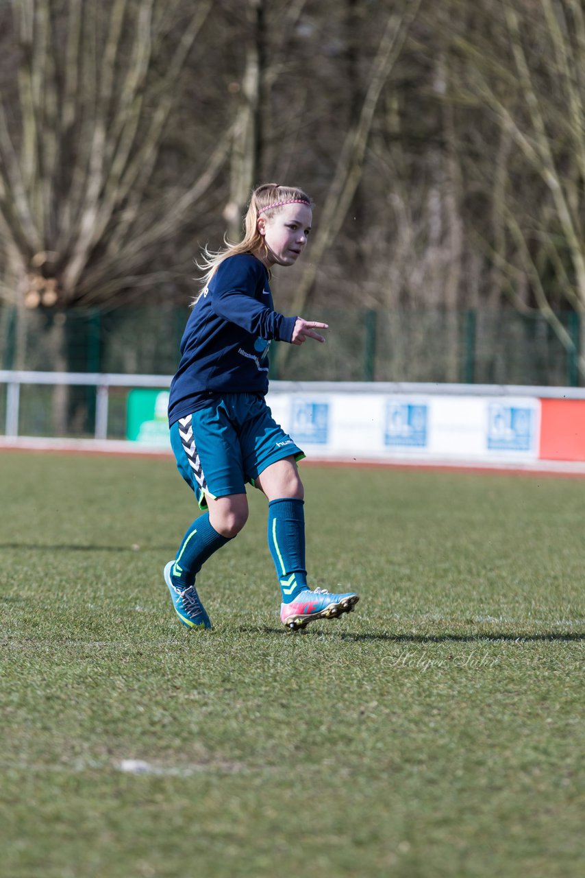 Bild 84 - B-Juniorinnen VfL Oldesloe - Krummesser SV _ Ergebnis: 4:0